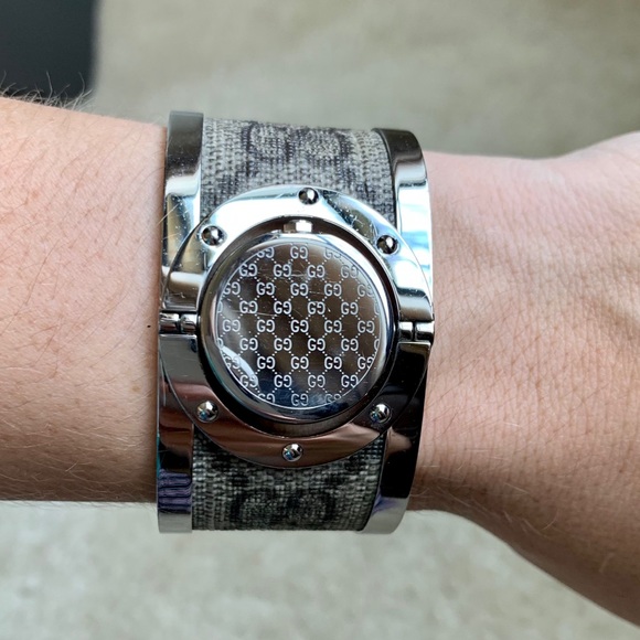 Gucci Watch Bracelet - Picture 2 of 3